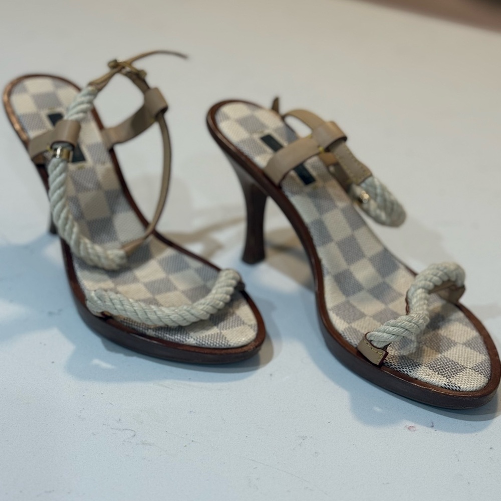 Louis Vuitton Azure Rope and wood Checkered Heels 8/8.5 (size 38) Vintage
